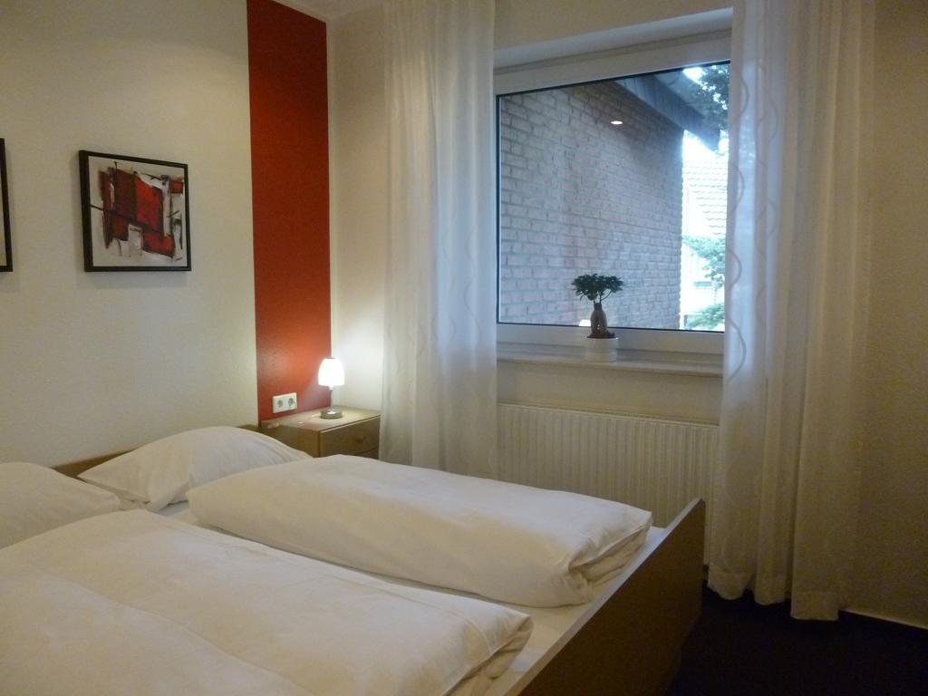 Hotel Van Lendt - Ihr Fruhstuckshotel Garni Dülmen Quarto foto